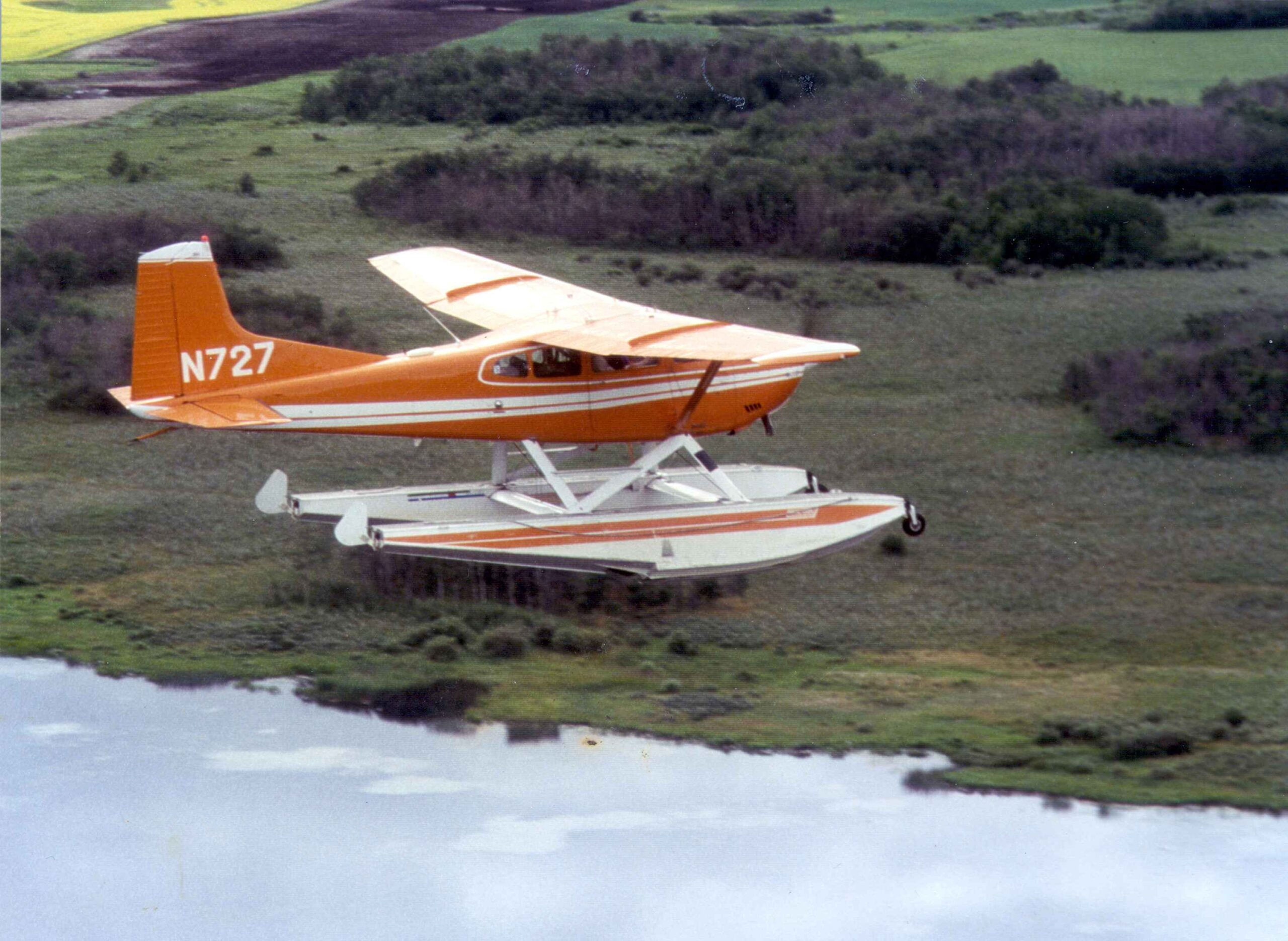 Cessna on floats